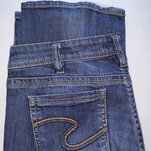 Silver Jeans "Aiko Bootcut" Size 31/31. - Picture 4 of 8